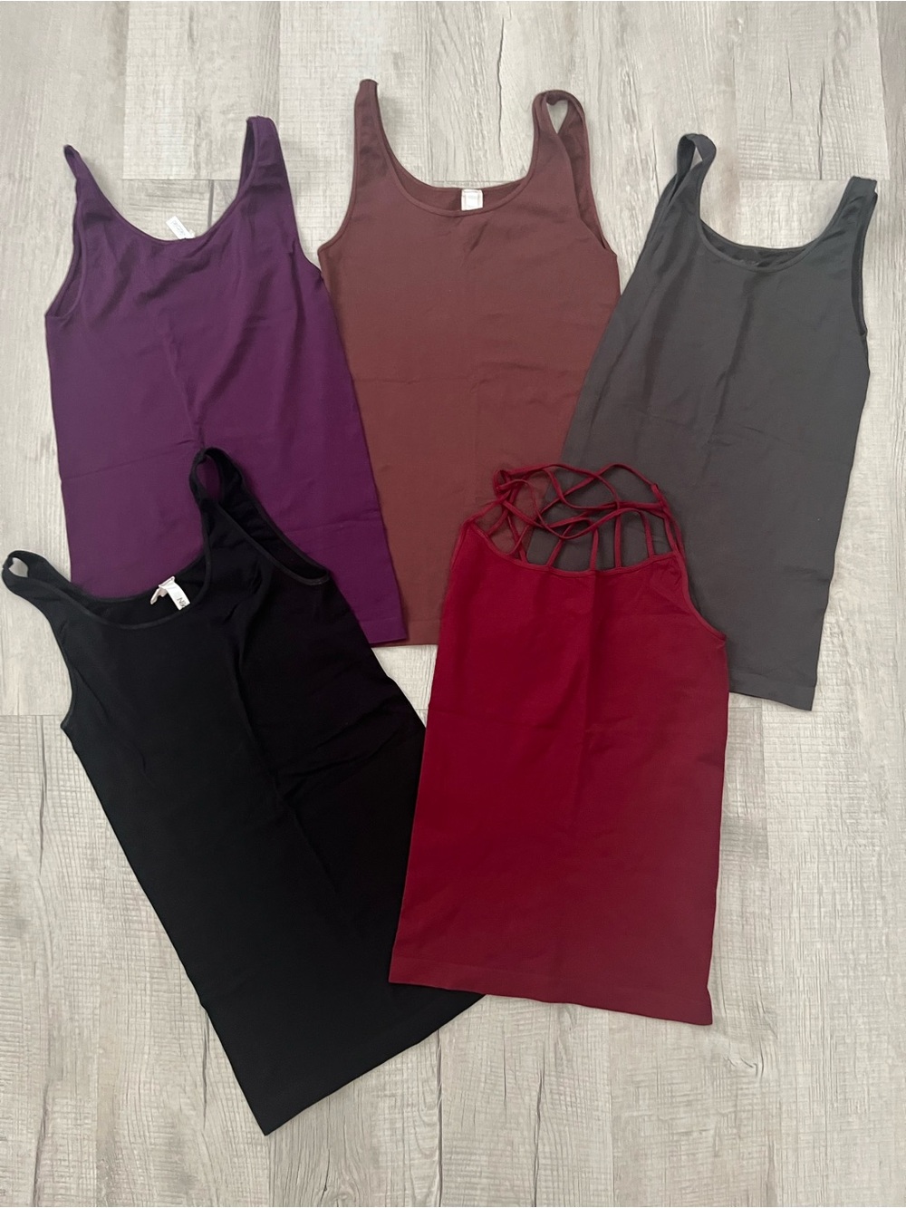 Nikibiki Seamless Tank Top Bundle – Lot of 5